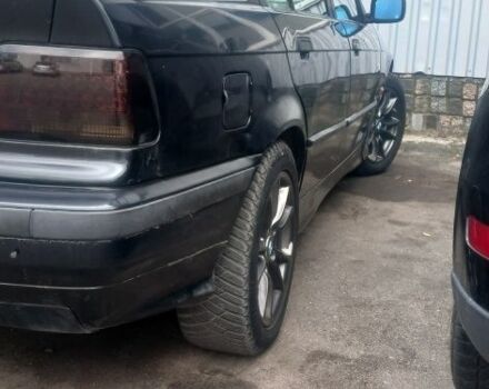 Чорний БМВ 3 Серія, об'ємом двигуна 2.5 л та пробігом 70 тис. км за 1750 $, фото 1 на Automoto.ua
