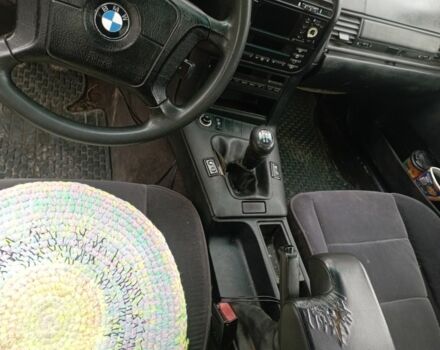 Чорний БМВ 3 Серія, об'ємом двигуна 2 л та пробігом 238 тис. км за 960 $, фото 7 на Automoto.ua