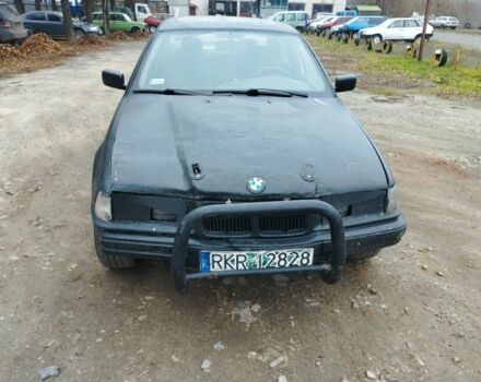 Черный БМВ 3 Серия, объемом двигателя 0 л и пробегом 250 тыс. км за 1000 $, фото 2 на Automoto.ua