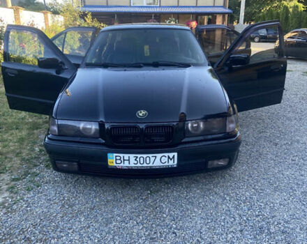 Черный БМВ 3 Серия, объемом двигателя 2.5 л и пробегом 200 тыс. км за 3500 $, фото 3 на Automoto.ua