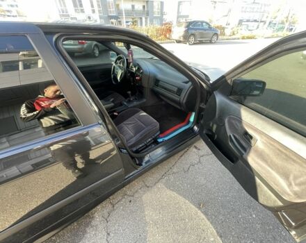 Черный БМВ 3 Серия, объемом двигателя 2 л и пробегом 300 тыс. км за 4500 $, фото 6 на Automoto.ua