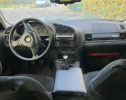 Черный БМВ 3 Серия, объемом двигателя 2 л и пробегом 370 тыс. км за 3300 $, фото 4 на Automoto.ua