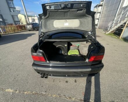 Черный БМВ 3 Серия, объемом двигателя 2 л и пробегом 300 тыс. км за 4500 $, фото 8 на Automoto.ua