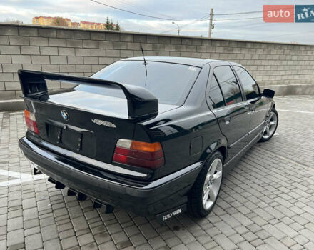 Чорний БМВ 3 Серія, об'ємом двигуна 2.5 л та пробігом 337 тис. км за 3999 $, фото 3 на Automoto.ua