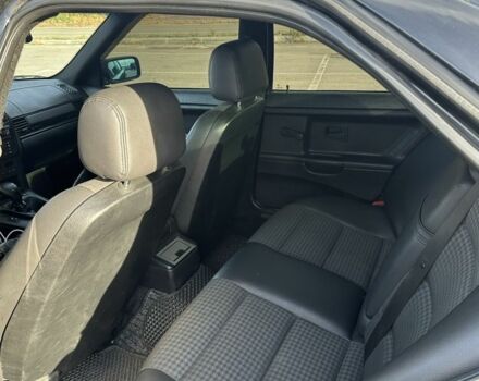 Черный БМВ 3 Серия, объемом двигателя 2.5 л и пробегом 425 тыс. км за 4700 $, фото 9 на Automoto.ua