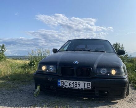 Чорний БМВ 3 Серія, об'ємом двигуна 1.6 л та пробігом 480 тис. км за 2500 $, фото 6 на Automoto.ua