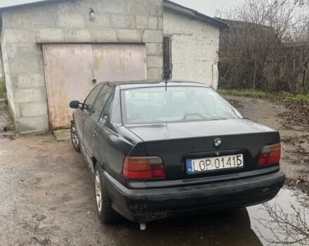 Чорний БМВ 3 Серія, об'ємом двигуна 1.7 л та пробігом 280 тис. км за 1300 $, фото 5 на Automoto.ua