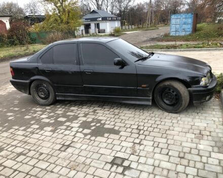 Чорний БМВ 3 Серія, об'ємом двигуна 2 л та пробігом 300 тис. км за 1550 $, фото 1 на Automoto.ua
