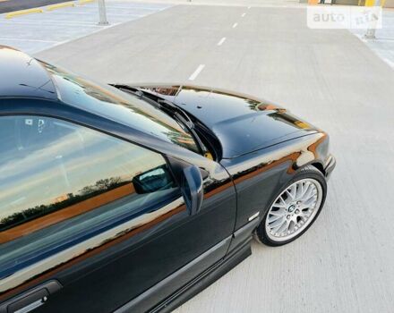 Черный БМВ 3 Серия, объемом двигателя 3 л и пробегом 271 тыс. км за 8000 $, фото 9 на Automoto.ua