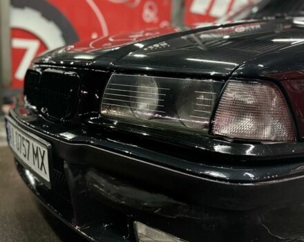 Черный БМВ 3 Серия, объемом двигателя 2 л и пробегом 240 тыс. км за 3300 $, фото 2 на Automoto.ua