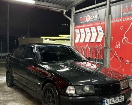 Черный БМВ 3 Серия, объемом двигателя 2 л и пробегом 240 тыс. км за 3300 $, фото 6 на Automoto.ua