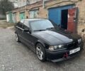 Черный БМВ 3 Серия, объемом двигателя 1.8 л и пробегом 170 тыс. км за 4000 $, фото 5 на Automoto.ua