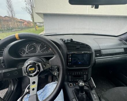 Чорний БМВ 3 Серія, об'ємом двигуна 2.5 л та пробігом 338 тис. км за 6800 $, фото 4 на Automoto.ua