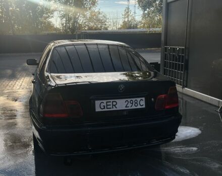 Черный БМВ 3 Серия, объемом двигателя 2 л и пробегом 400 тыс. км за 2500 $, фото 1 на Automoto.ua