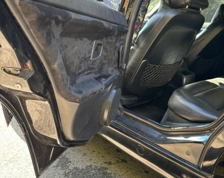 Черный БМВ 3 Серия, объемом двигателя 1.8 л и пробегом 170 тыс. км за 4000 $, фото 7 на Automoto.ua