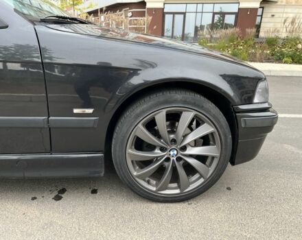 Черный БМВ 3 Серия, объемом двигателя 1.6 л и пробегом 385 тыс. км за 4000 $, фото 14 на Automoto.ua
