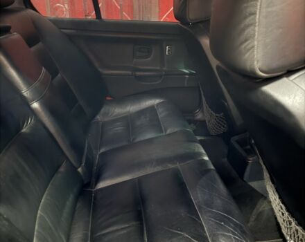 Черный БМВ 3 Серия, объемом двигателя 2 л и пробегом 240 тыс. км за 3300 $, фото 11 на Automoto.ua