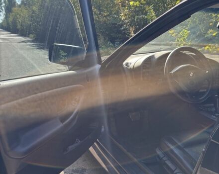 Черный БМВ 3 Серия, объемом двигателя 1.8 л и пробегом 170 тыс. км за 4000 $, фото 6 на Automoto.ua