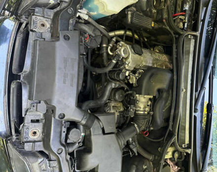 Черный БМВ 3 Серия, объемом двигателя 1.9 л и пробегом 325 тыс. км за 4600 $, фото 13 на Automoto.ua