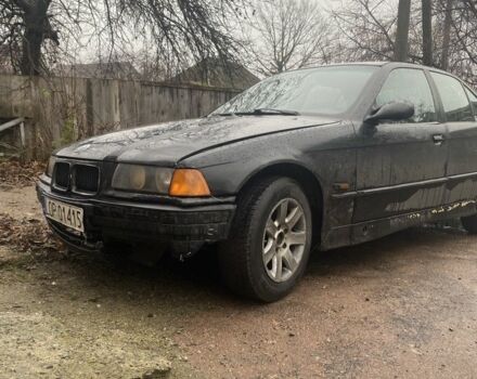 Черный БМВ 3 Серия, объемом двигателя 1.7 л и пробегом 280 тыс. км за 1300 $, фото 2 на Automoto.ua