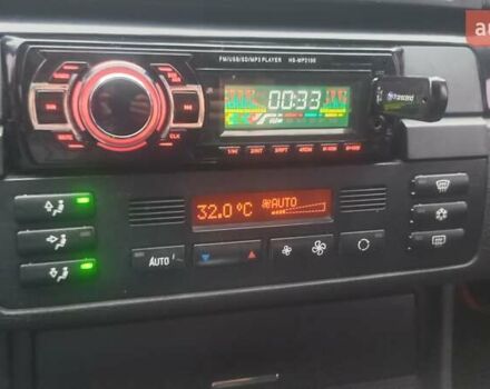 Черный БМВ 3 Серия, объемом двигателя 1.9 л и пробегом 337 тыс. км за 4000 $, фото 17 на Automoto.ua