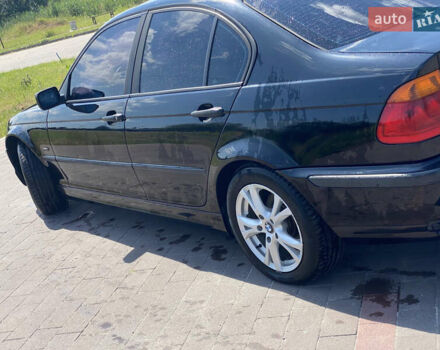 Черный БМВ 3 Серия, объемом двигателя 1.9 л и пробегом 300 тыс. км за 3800 $, фото 1 на Automoto.ua