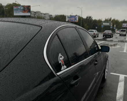 Черный БМВ 3 Серия, объемом двигателя 2 л и пробегом 338 тыс. км за 6700 $, фото 6 на Automoto.ua