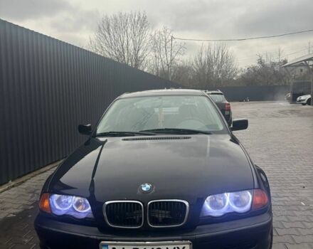 Черный БМВ 3 Серия, объемом двигателя 2 л и пробегом 380 тыс. км за 3550 $, фото 1 на Automoto.ua