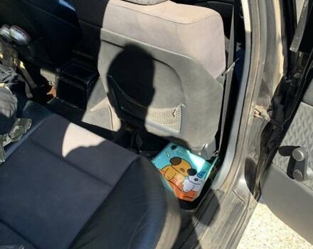 Черный БМВ 3 Серия, объемом двигателя 1.9 л и пробегом 324 тыс. км за 3100 $, фото 2 на Automoto.ua