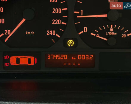 Черный БМВ 3 Серия, объемом двигателя 1.9 л и пробегом 374 тыс. км за 3999 $, фото 29 на Automoto.ua