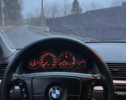 Черный БМВ 3 Серия, объемом двигателя 2 л и пробегом 330 тыс. км за 3499 $, фото 28 на Automoto.ua