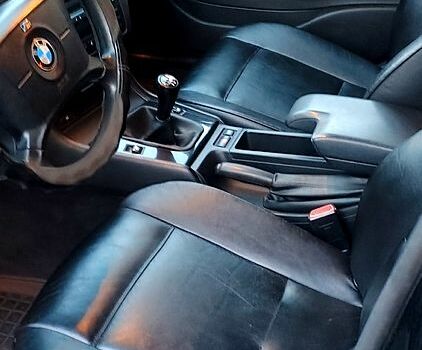 Чорний БМВ 3 Серія, об'ємом двигуна 2 л та пробігом 385 тис. км за 3500 $, фото 7 на Automoto.ua