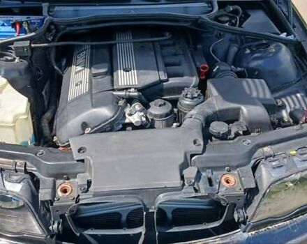 Чорний БМВ 3 Серія, об'ємом двигуна 2 л та пробігом 265 тис. км за 4700 $, фото 5 на Automoto.ua