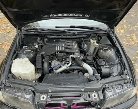 Чорний БМВ 3 Серія, об'ємом двигуна 2 л та пробігом 250 тис. км за 1699 $, фото 17 на Automoto.ua