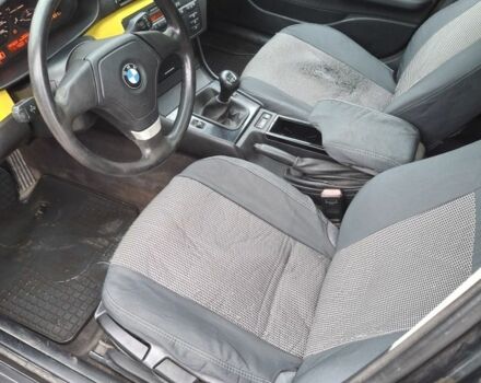 Чорний БМВ 3 Серія, об'ємом двигуна 2 л та пробігом 294 тис. км за 1750 $, фото 6 на Automoto.ua