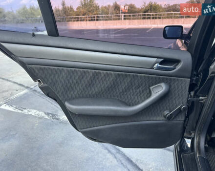 Черный БМВ 3 Серия, объемом двигателя 2 л и пробегом 293 тыс. км за 3900 $, фото 18 на Automoto.ua