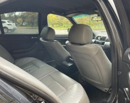 Чорний БМВ 3 Серія, об'ємом двигуна 2 л та пробігом 250 тис. км за 1699 $, фото 14 на Automoto.ua