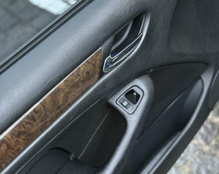 Черный БМВ 3 Серия, объемом двигателя 2.5 л и пробегом 310 тыс. км за 5900 $, фото 9 на Automoto.ua