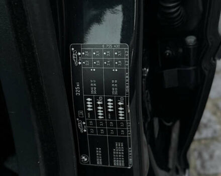 Черный БМВ 3 Серия, объемом двигателя 2.5 л и пробегом 310 тыс. км за 5900 $, фото 11 на Automoto.ua