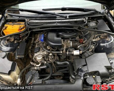 Черный БМВ 3 Серия, объемом двигателя 1.9 л и пробегом 280 тыс. км за 3700 $, фото 5 на Automoto.ua