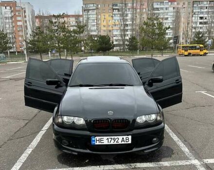 Черный БМВ 3 Серия, объемом двигателя 2 л и пробегом 447 тыс. км за 7100 $, фото 1 на Automoto.ua