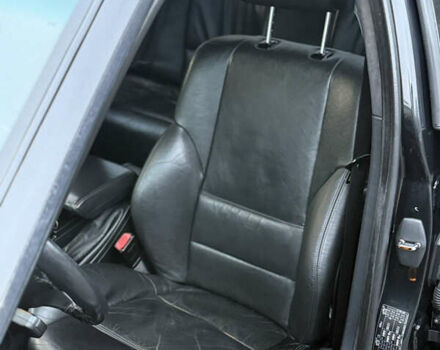 Черный БМВ 3 Серия, объемом двигателя 2.5 л и пробегом 310 тыс. км за 5900 $, фото 6 на Automoto.ua