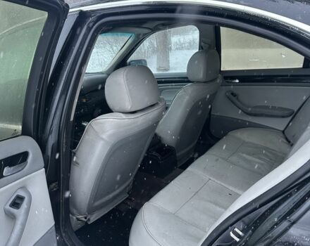 Черный БМВ 3 Серия, объемом двигателя 2 л и пробегом 250 тыс. км за 1650 $, фото 4 на Automoto.ua