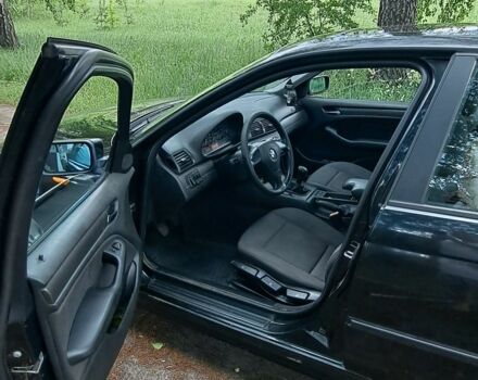 Черный БМВ 3 Серия, объемом двигателя 2 л и пробегом 267 тыс. км за 4300 $, фото 4 на Automoto.ua