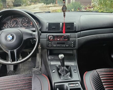 Черный БМВ 3 Серия, объемом двигателя 1.8 л и пробегом 270 тыс. км за 5000 $, фото 15 на Automoto.ua