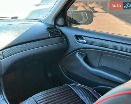 Черный БМВ 3 Серия, объемом двигателя 1.8 л и пробегом 270 тыс. км за 4750 $, фото 14 на Automoto.ua