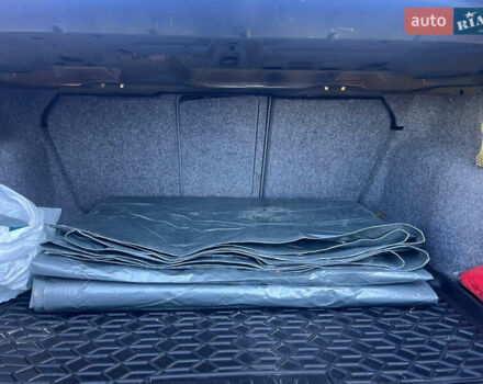 Черный БМВ 3 Серия, объемом двигателя 1.8 л и пробегом 160 тыс. км за 4750 $, фото 22 на Automoto.ua