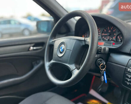 Черный БМВ 3 Серия, объемом двигателя 1.8 л и пробегом 210 тыс. км за 5300 $, фото 16 на Automoto.ua