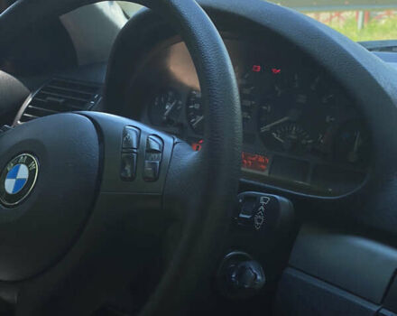 Чорний БМВ 3 Серія, об'ємом двигуна 1.8 л та пробігом 300 тис. км за 5500 $, фото 3 на Automoto.ua