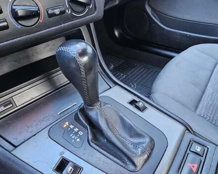 Черный БМВ 3 Серия, объемом двигателя 1.76 л и пробегом 200 тыс. км за 3600 $, фото 18 на Automoto.ua